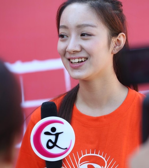 北影开学美女睡一片图片