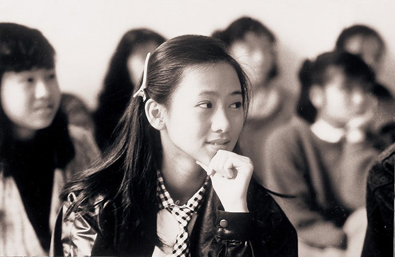 <em>逆生长女王</em>翁虹老照片曝光 见证不老容颜--时尚