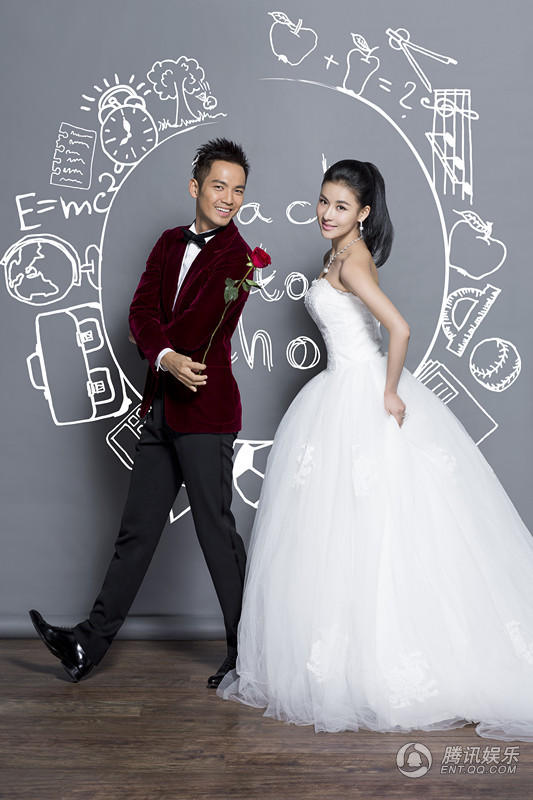 钟汉良贾青甜蜜封面<em>大片</em> 郎<em>才女</em>貌携手恭贺新