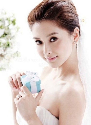 Angelababy�ͥͤ��@��G�����ӫT�@�˾֦��W��O�i2�j