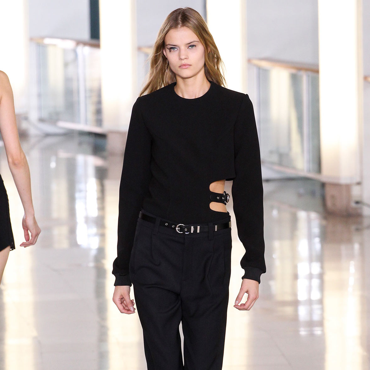 ʱ 33                	㳡 Anthony Vaccarello                	 styleT̨ӣ졢ƤЩϵԪʦ˵ڶ