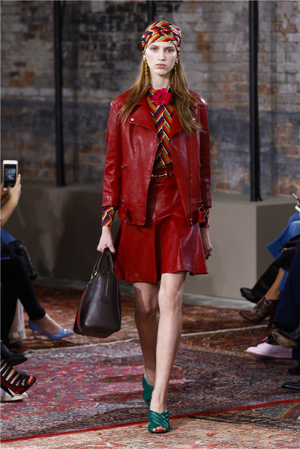 Gucci 2016�紺 ִ���ڰ��������黳��44��