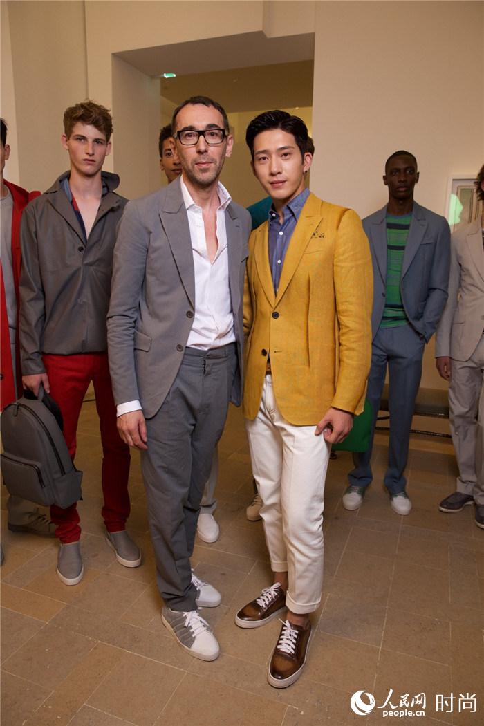 ����Ȼ��Ʒ�����ʦ��Ӱ