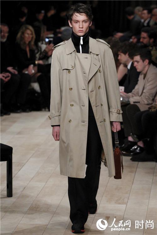 �d��Z�۴��ɸ��Q�𭺨q Burberry56�M�s��look�tö�B�ʭ^�ۭ��i48�j