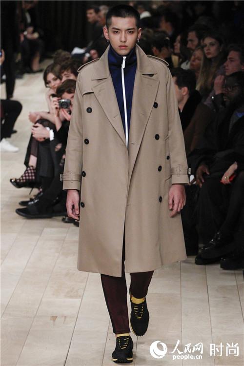 �d��Z������} �Ӯ�G��Burberry
