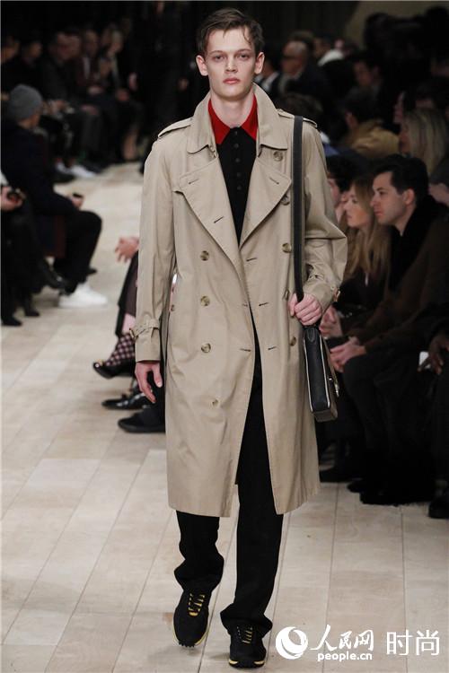 �d��Z�۴��ɸ��Q�𭺨q Burberry56�M�s��look�tö�B�ʭ^�ۭ��i33�j