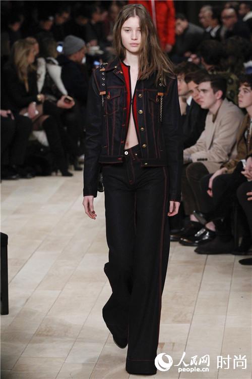 �d��Z�۴��ɸ��Q�𭺨q Burberry56�M�s��look�tö�B�ʭ^�ۭ��i11�j