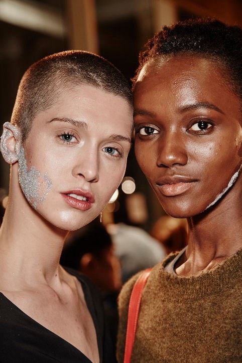 opening-ceremony-fall-2016-glitter-sparkle-makeup