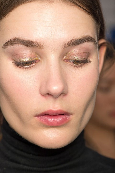 tommy-hilfiger-fall-2016-glitter-eyeshadow