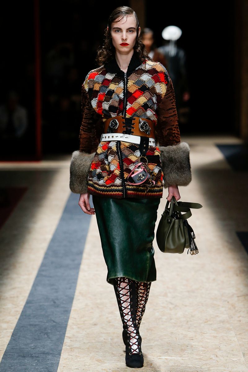 2016��V�����ɸ˩P Prada�k�˨t�C�o���i9�j