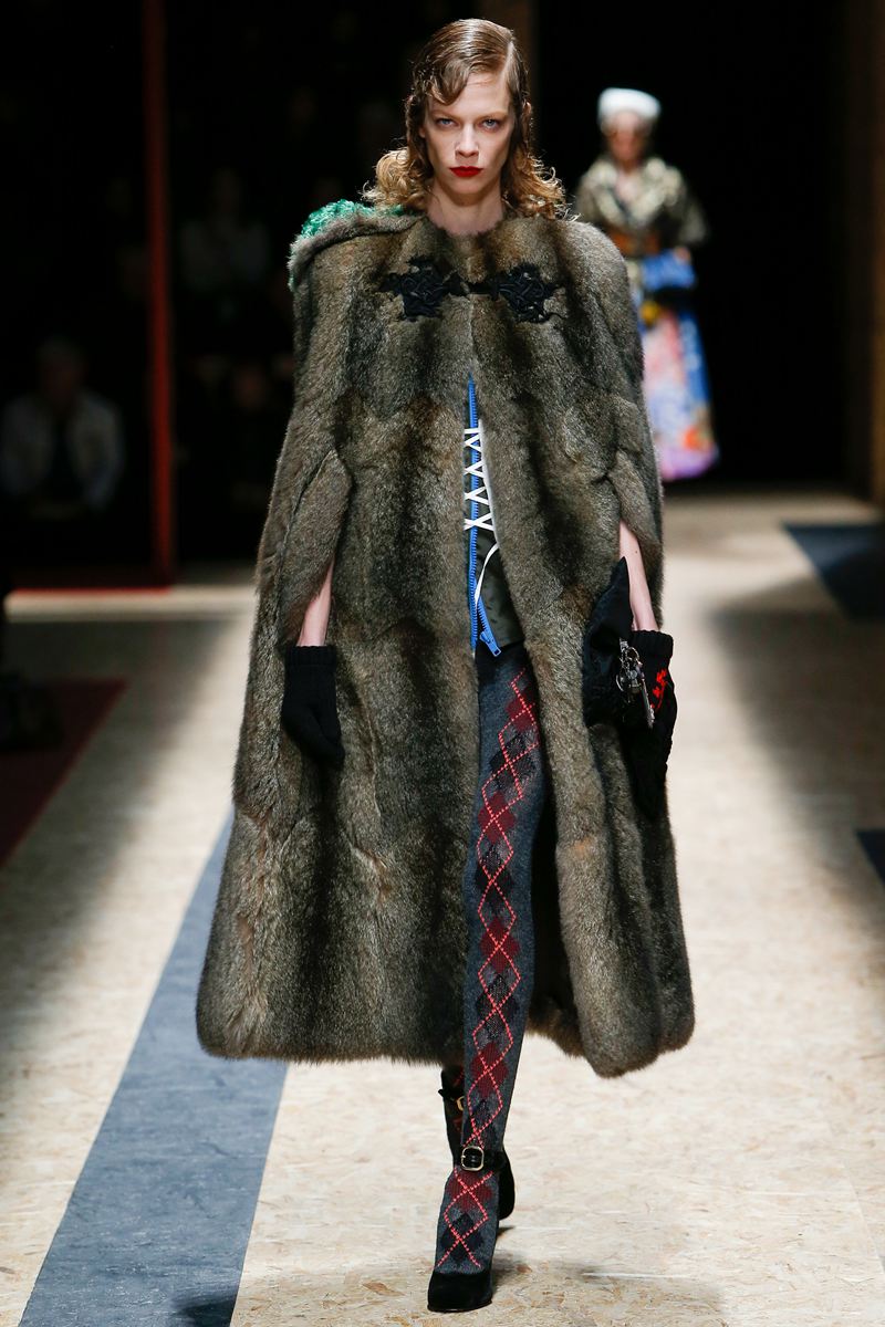 2016��V�����ɸ˩P Prada�k�˨t�C�o���i24�j