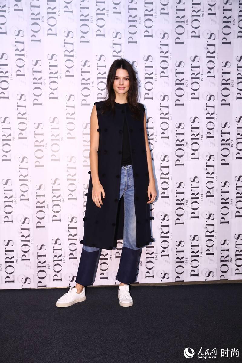 Kendall Jenner in PORTS1961 Sneakers