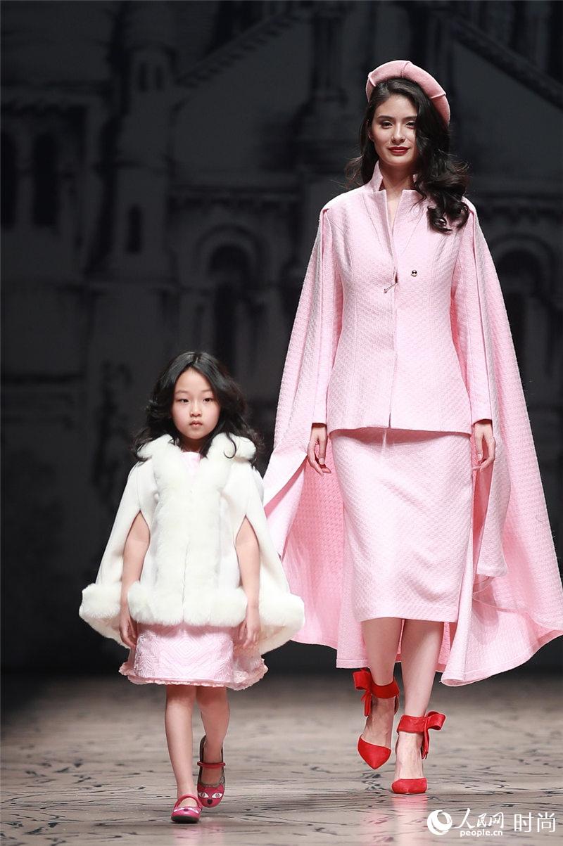 Vicky Zhang�G�^�k���~�\Ū�����i4�j