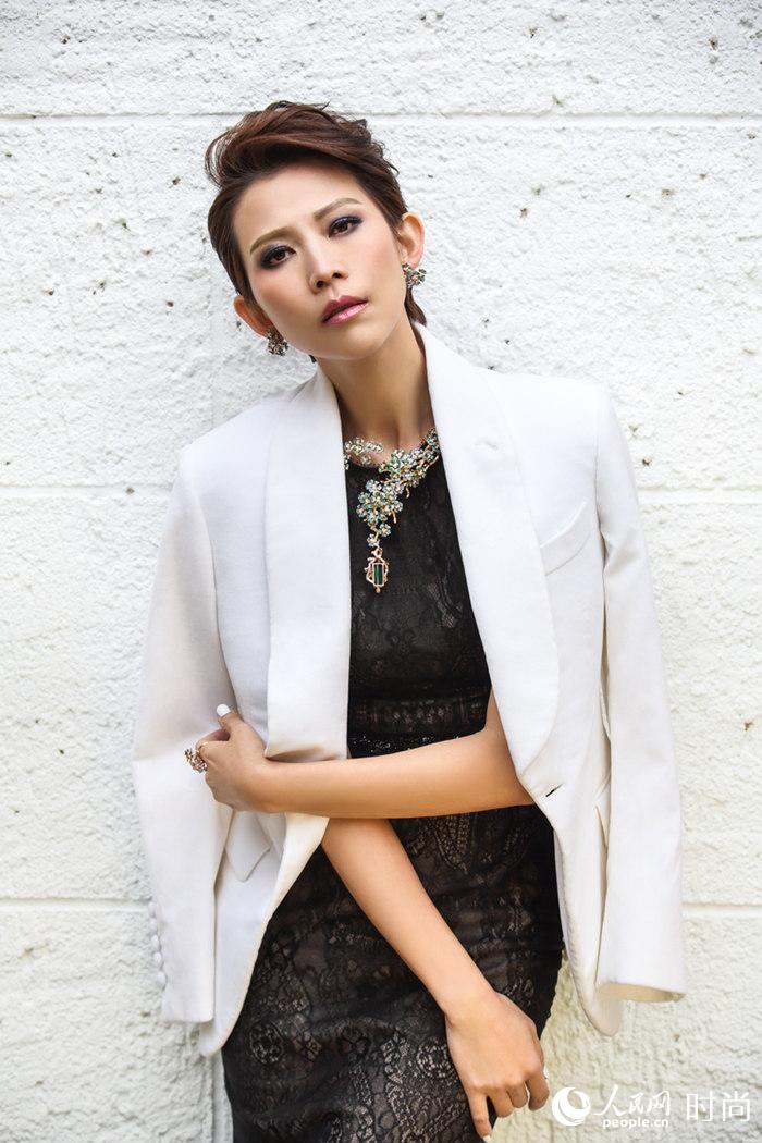�¦�§�A�GShine Mode �զ�k�ڦ�ˤW��GAllen Xie����B�չ��B�٫��G2016 SHIRLEY ZHANG���ŵW�w�]�_����ˤ롨