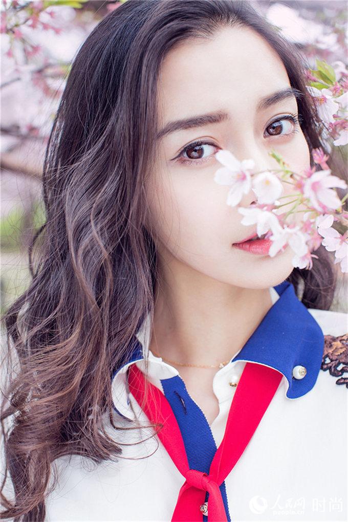 Angelababy��������g�u �զ���ȥP��֤k�P�z�סi12�j
