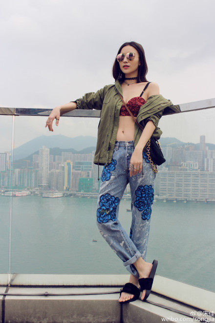�p���ηL�ծͥX���� �p�S���өʷP���b�i5�j