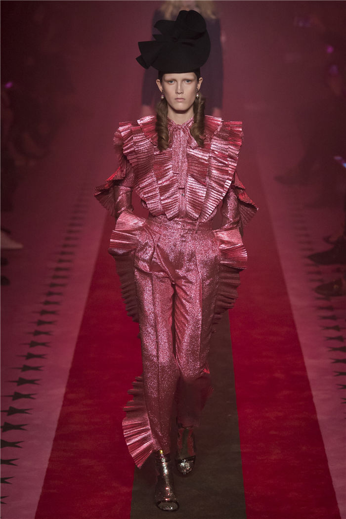 2017�K�L�����ɸ˩P GUCCI�ڤۤj�q�i6�j