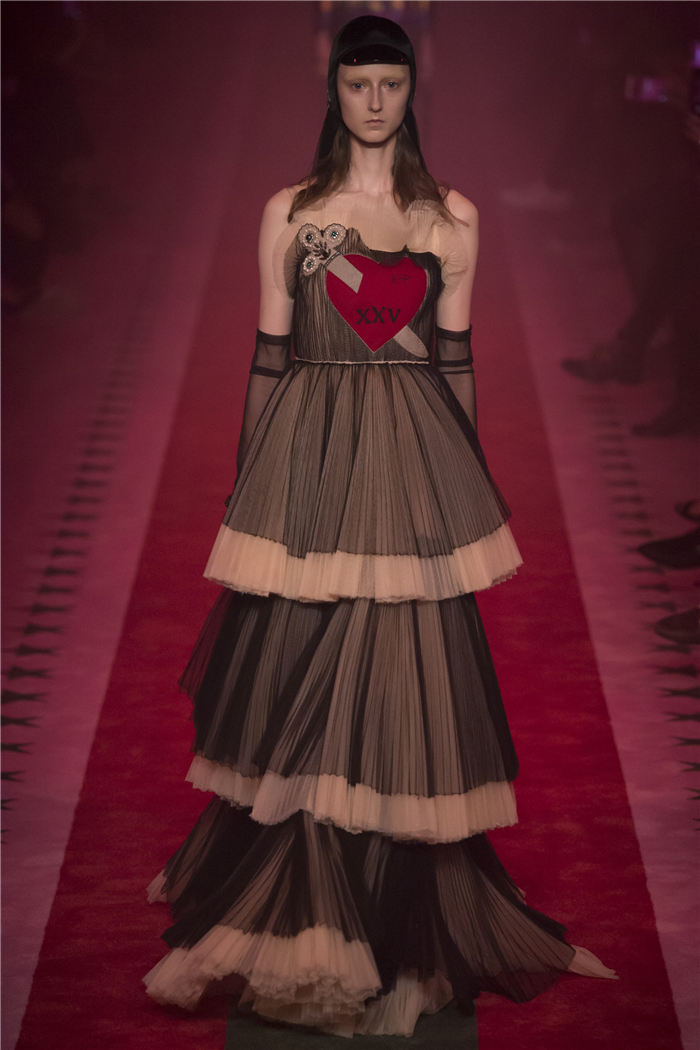 2017�K�L�����ɸ˩P GUCCI�ڤۤj�q�i4�j