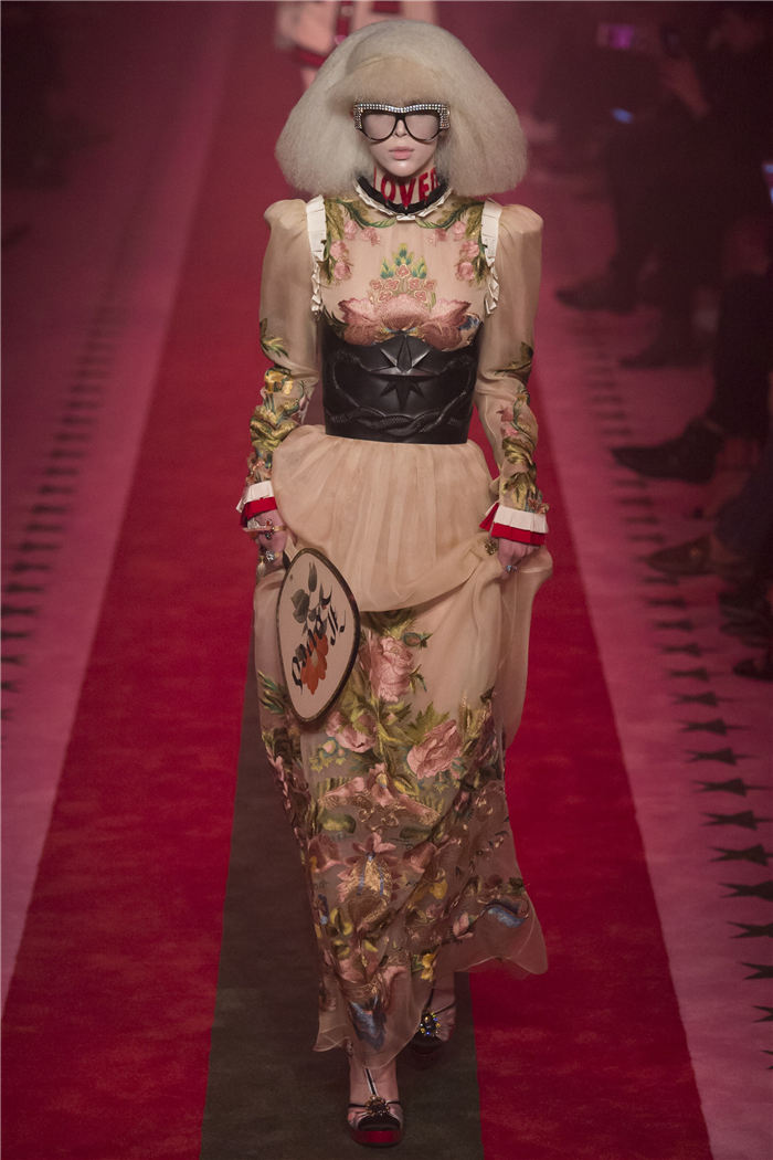 2017�K�L�����ɸ˩P GUCCI�ڤۤj�q�i2�j