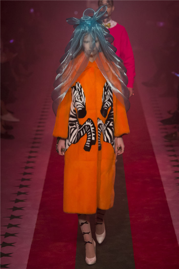 2017�K�L�����ɸ˩P GUCCI�ڤۤj�q�i9�j
