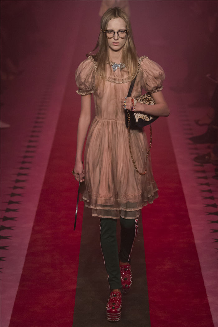 2017�K�L�����ɸ˩P GUCCI�ڤۤj�q�i13�j