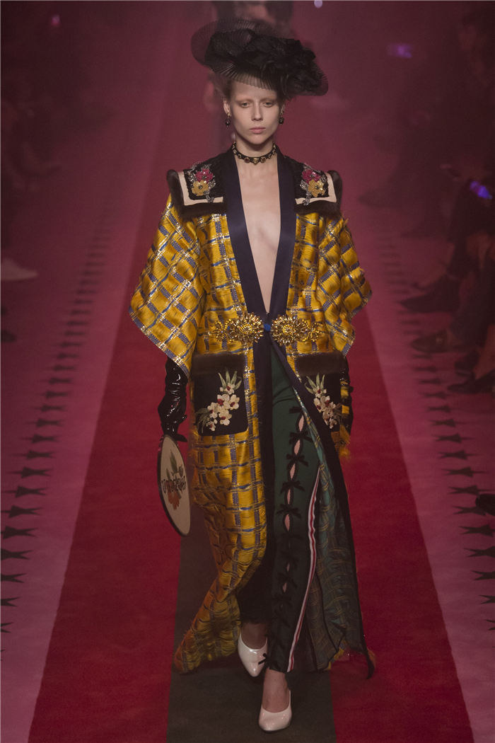 2017�K�L�����ɸ˩P GUCCI�ڤۤj�q�i24�j