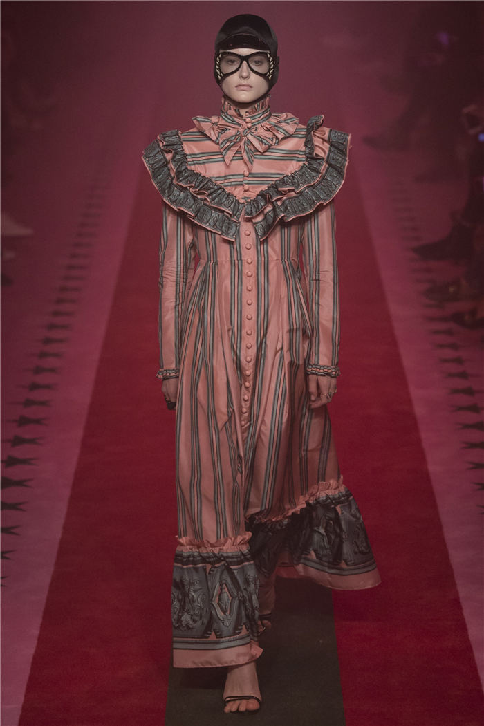 2017�K�L�����ɸ˩P GUCCI�ڤۤj�q�i36�j