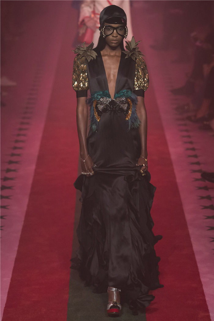 2017�K�L�����ɸ˩P GUCCI�ڤۤj�q�i39�j
