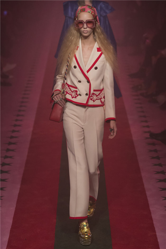 2017�K�L�����ɸ˩P GUCCI�ڤۤj�q�i40�j