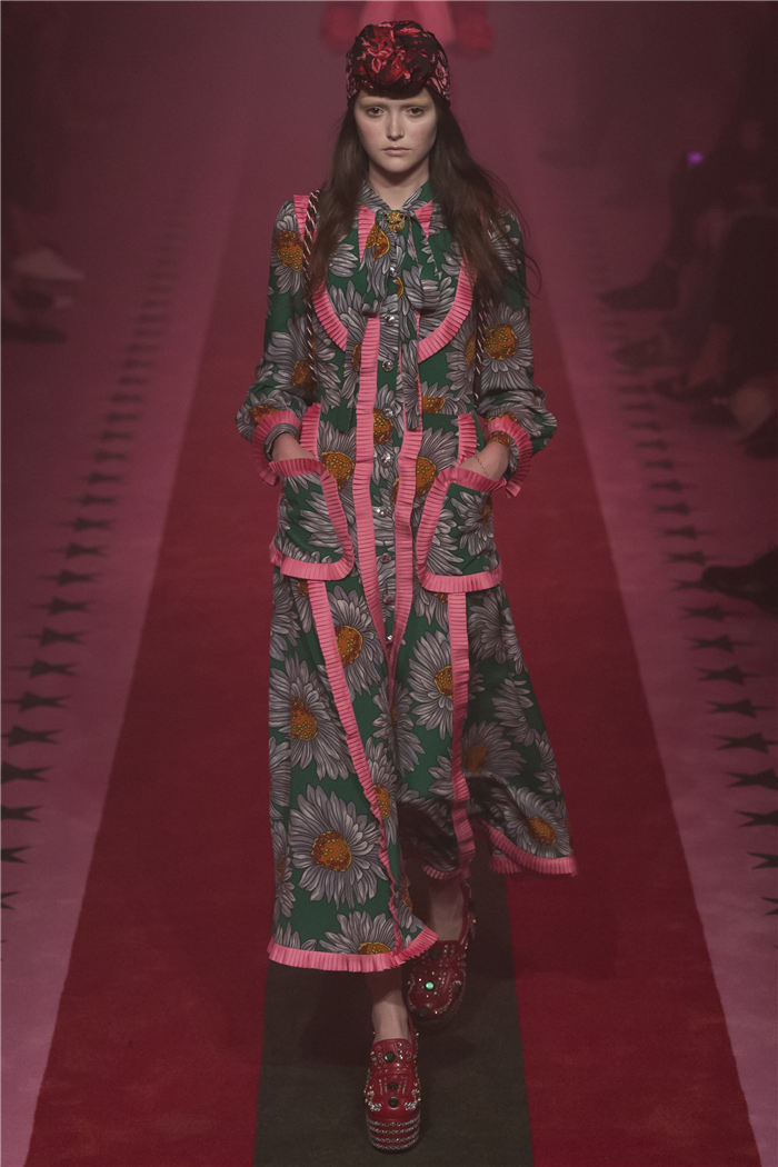 2017�K�L�����ɸ˩P GUCCI�ڤۤj�q�i46�j