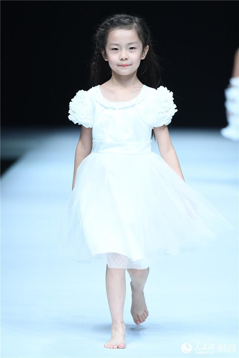 ڮɸ˩P IVAN WANG CHEUNGoi7j