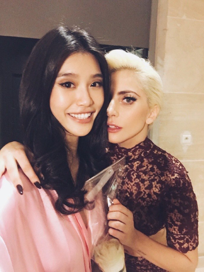 �O�ں��MLADYGAGA