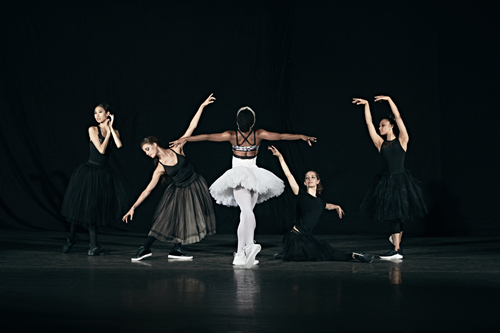 PUMA携手纽约城市芭蕾舞团 释放优雅自我