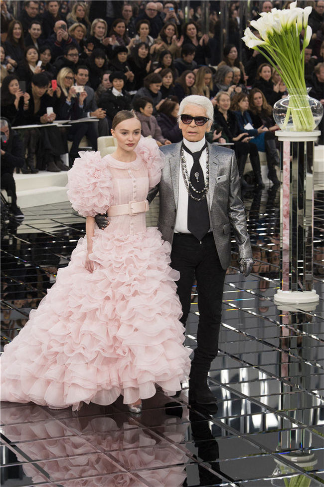 2017�K�L���w�ɸ˩P:���`�� (Chanel)���w�ɸ˨q�i55�j