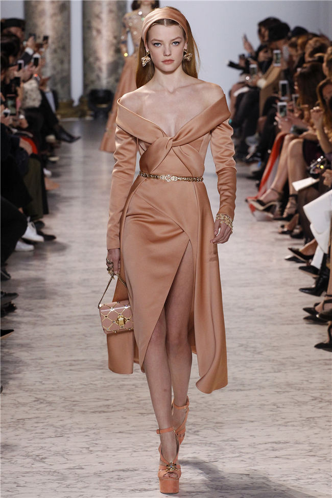 ����P�ĳ�(Elie Saab)2017�K�L�ھ����ũw��q�i2�j