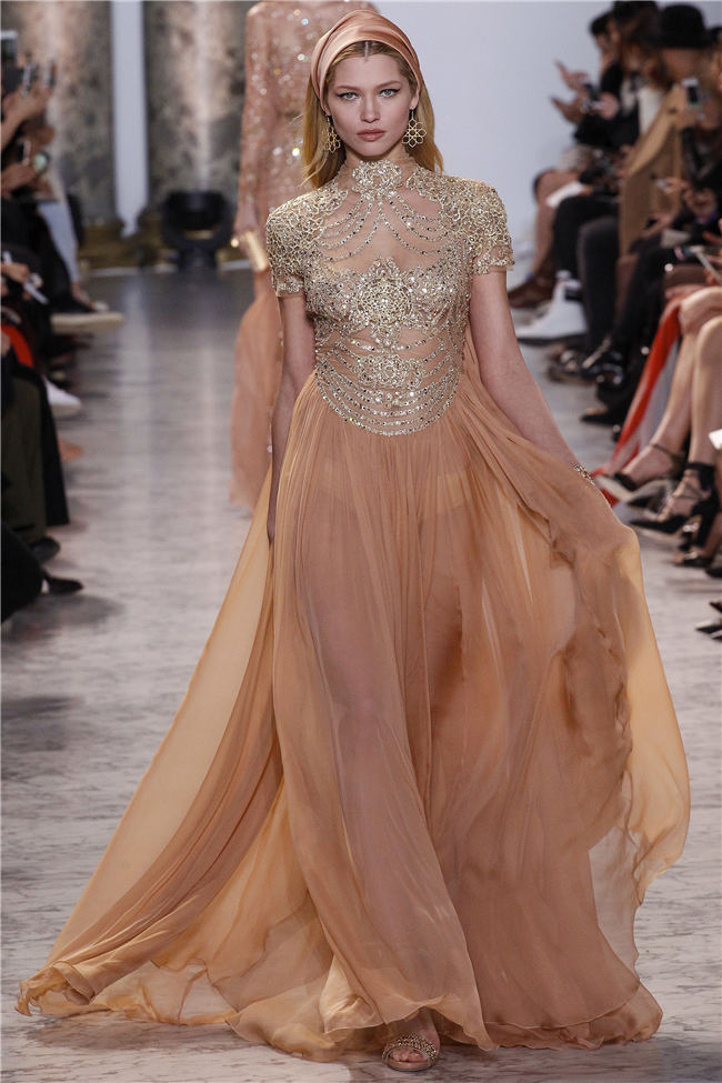 ����P�ĳ�(Elie Saab)2017�K�L�ھ����ũw��q�i18�j