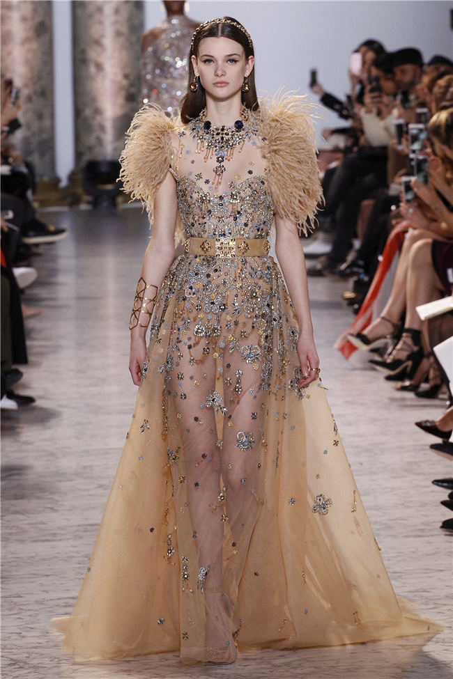 ����P�ĳ�(Elie Saab)2017�K�L�ھ����ũw��q�i29�j