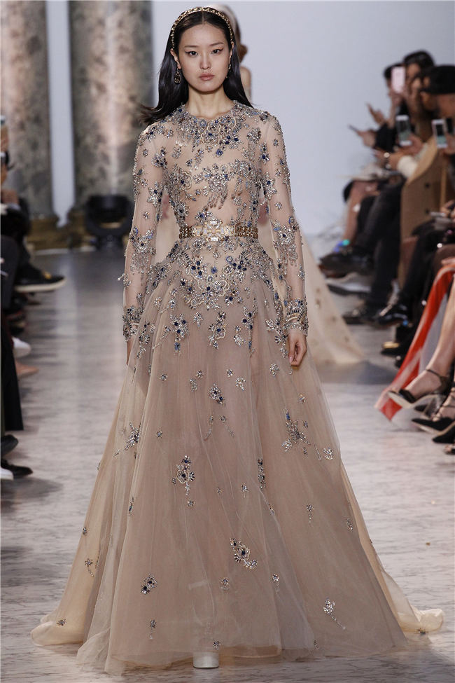 ����P�ĳ�(Elie Saab)2017�K�L�ھ����ũw��q�i31�j