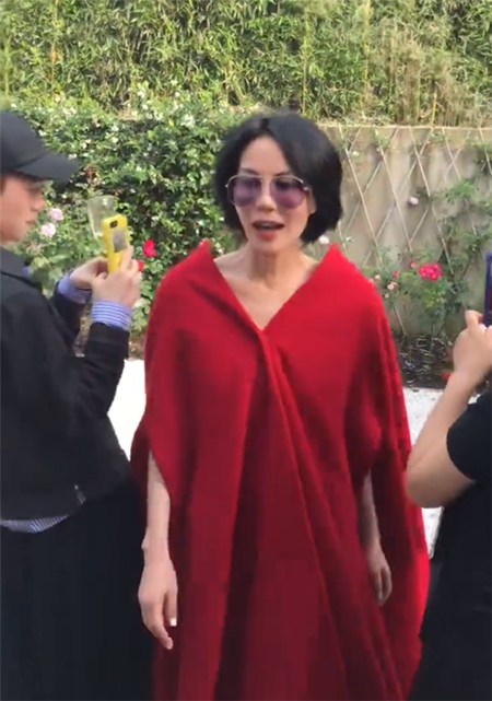 时装走秀视频欣赏 MAIN201806040812000299275349832.jpg
