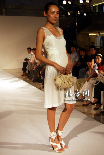 不一样的邂逅 LOEWE津门上演时装秀 - 『时尚