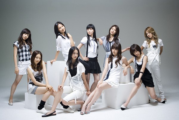 <em>少女</em>时代制服<em>诱惑</em> 让你魂不守舍 (4)--女性--人民